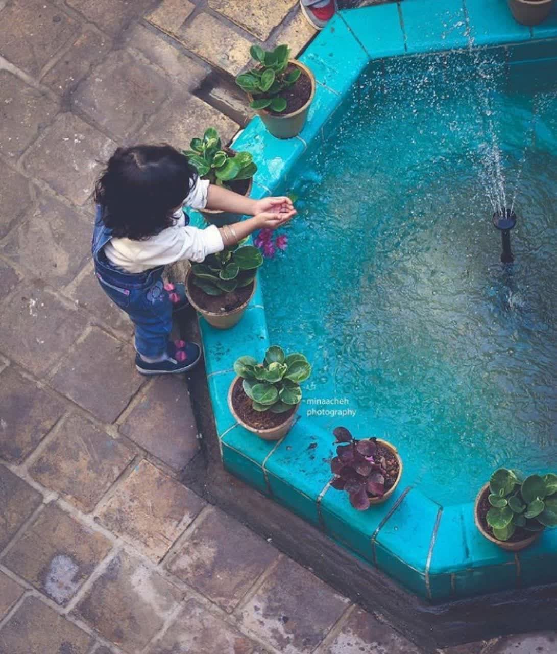 372. بودنت هنوز مثل بارونه...