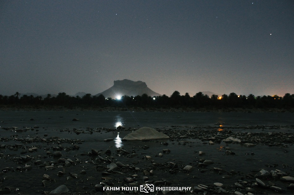 نمای در شب رود خانه کاجو